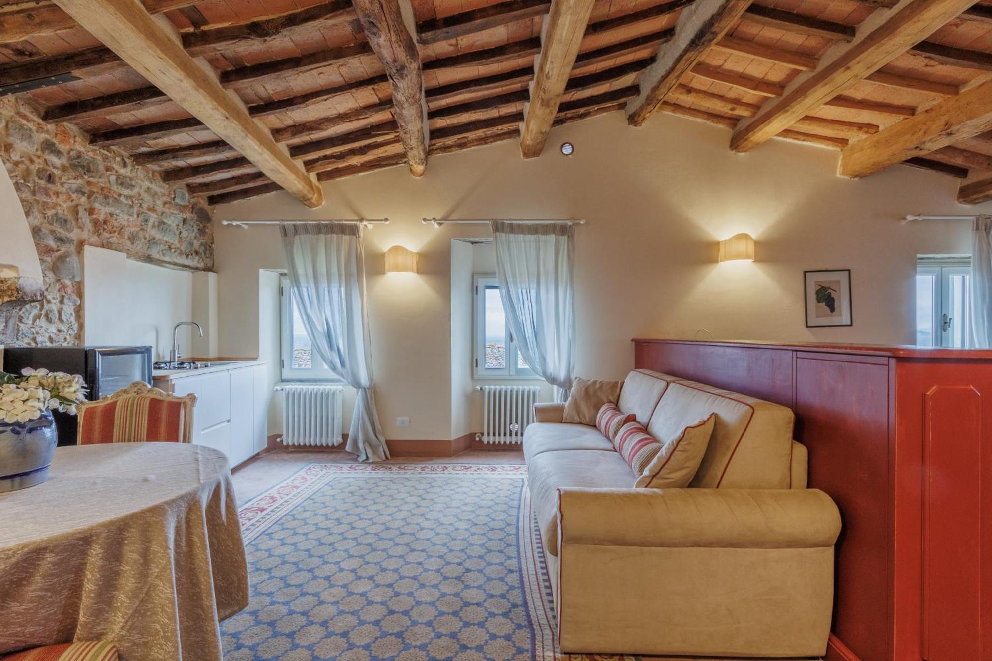 Hotel Villa Sermolli บอร์โก อา บุจจาโน ภายนอก รูปภาพ