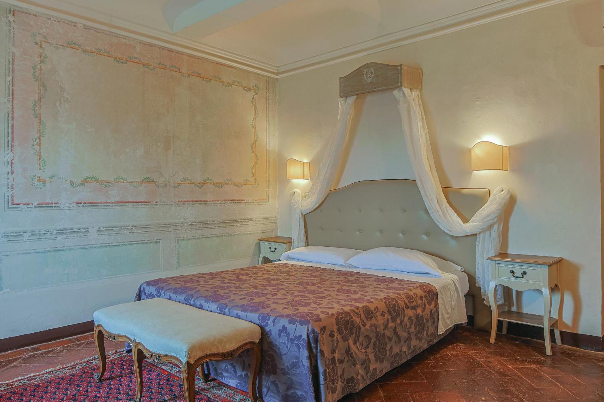 Hotel Villa Sermolli บอร์โก อา บุจจาโน ภายนอก รูปภาพ